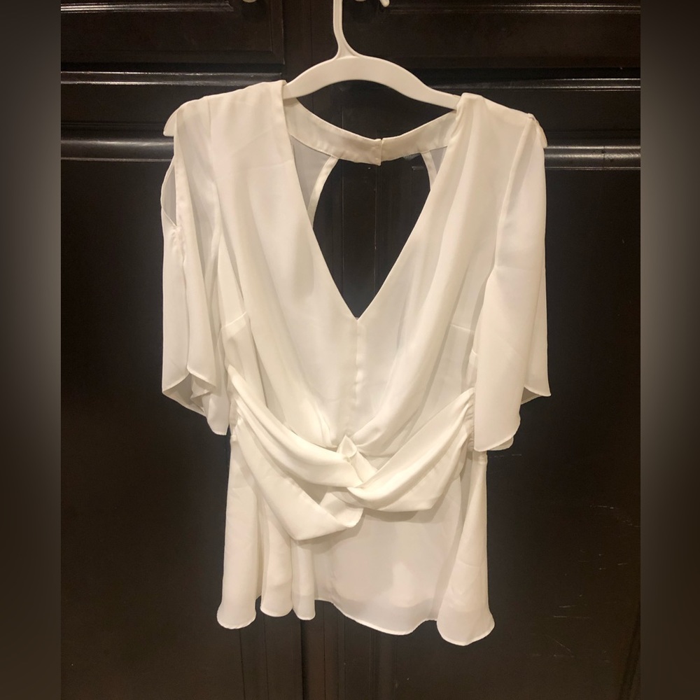 BNWT City Chic twist top